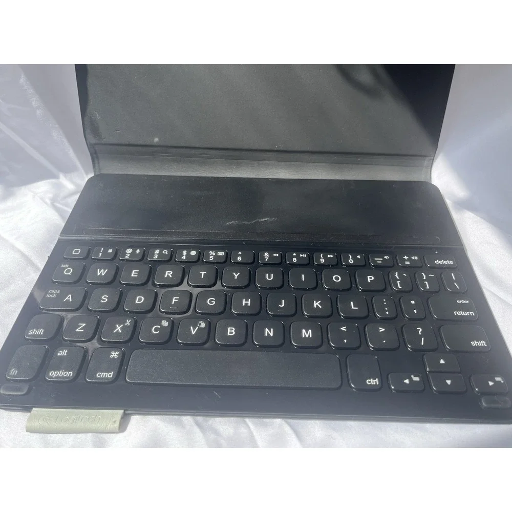Logitech ultrathin keyboard